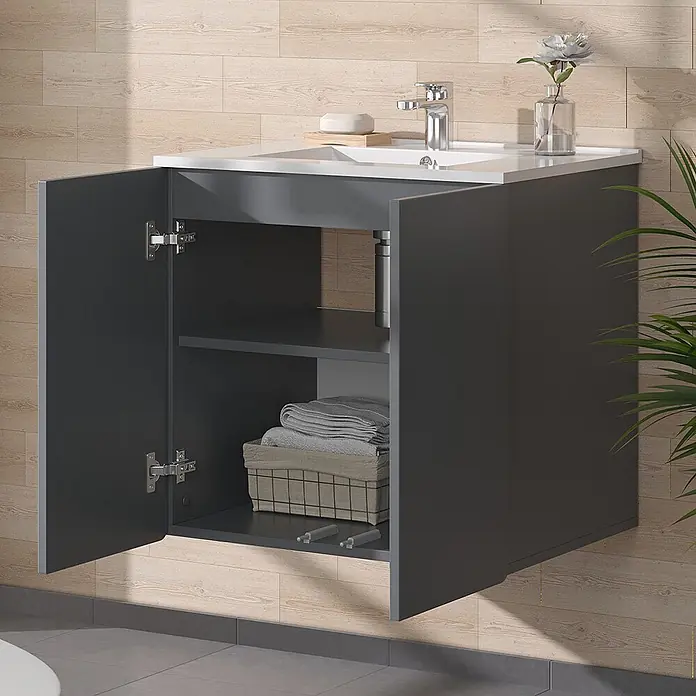 Vicco Badmöbel-Set Izan Grau - Gesamtbreite Badmöbel: 61,8 cm, Grau, Matt - Dunkelgrauer, wandmontierter Badunterschrank mit weißem Waschbecken, offene Türen zeigen Innenfach und Stauraum.