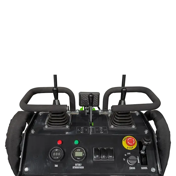 Zipper Kompaktlader ZI-MKL620 - 7,1 W, Traglast: 180 kg - Schwarzes Bedienfeld mit zwei Joysticks, Tasten und Digitalanzeigen zur Steuerung von Maschinen.