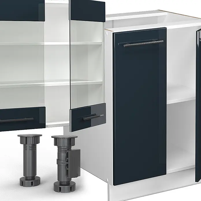 Vicco Küchenzeile Fame-Line Dunkelblau Hochglanz mit Hochschrank, ohne Arbeitsplatte - Dunkelblau Hochglanz, Ohne Elektrogeräte - Dunkelblaue Küchenschrank-Komponenten: Türen (teilweise Glas), weiße Böden und zwei verstellbare Füße.