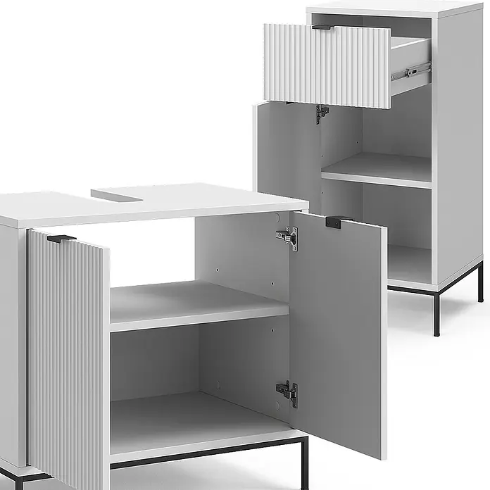 Vicco Badmöbel-Set Eliza Weiß 3 Teile, mit Midischrank - Gesamtbreite Badmöbel: 110 cm, Weiß, Matt - Weißer Badunterschrank mit gerippten Türen und offenem Stauraum, dazu passender Hochschrank mit Schublade und Regalen.