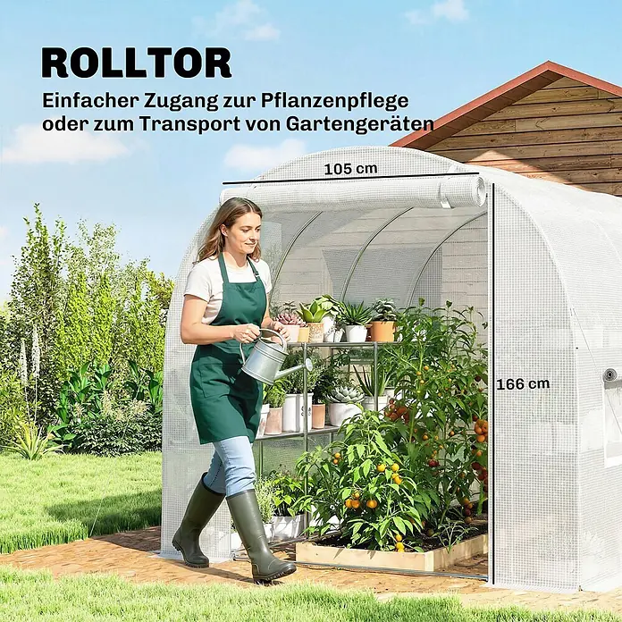 Outsunny Gewächshaus - 198 x 275 cm, Material Seitenwand: Kunststoff, 0,5 mm, Weiß - Weißes Gittergewächshaus mit Rolltor, von einer Frau zum Bewässern der Pflanzen genutzt. Bietet einfachen Zugang zur Pflanzenpflege.