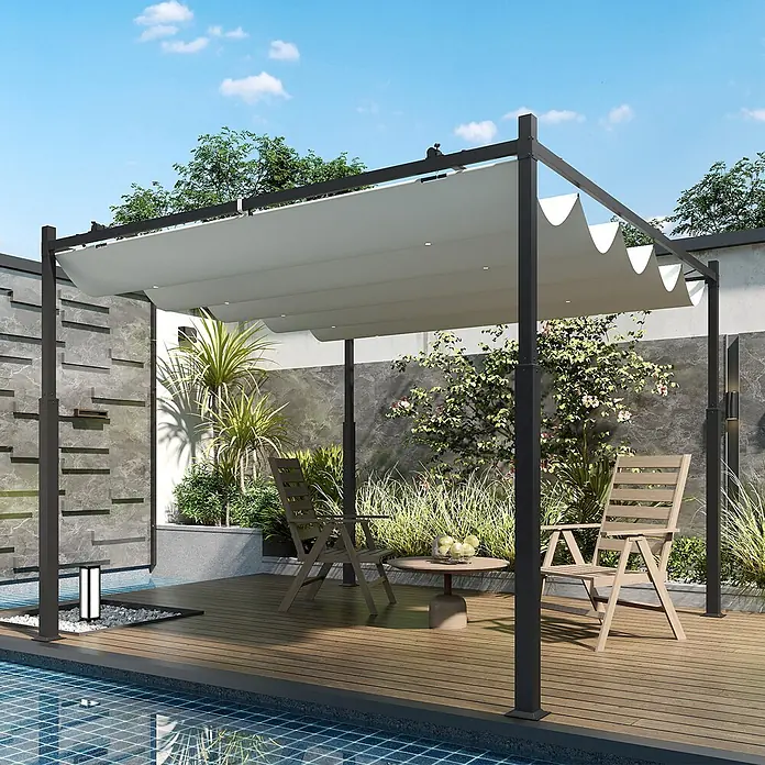 Outsunny Raffpavillon - B x T: 298 x 298 cm, Farbe Dach: Beige - Schwarz gerahmte Pergola mit weißem, ausziehbarem Stoffdach, spendet Schatten auf einer Außenterrasse am Pool mit Stühlen.