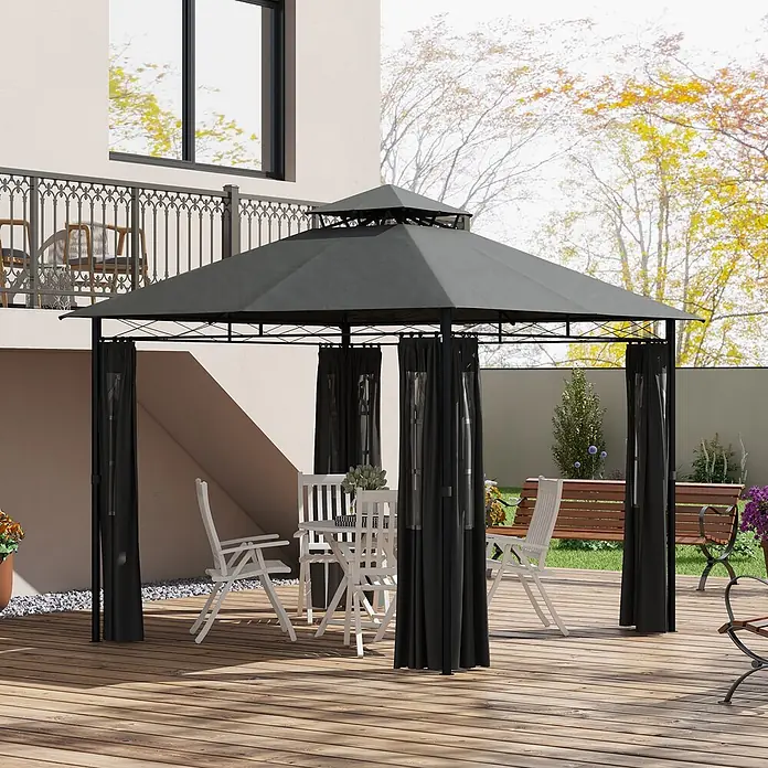 Outsunny Standard-Pavillon Dunkelgrau, 300cm x 300cm x 288m - Farbe Gestell: Schwarz, Metall - Dunkelgrauer Pavillon mit schwarzen Vorhängen und Metallrahmen, der einen weißen Esstisch auf einer Holzterrasse beschattet.