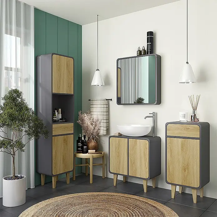 Vicco Badmöbel-Set Arla Anthrazit/Eiche 4 Teile - Anthrazit, Matt - Modernes Badezimmermöbelset mit dunkelgrauen Rahmen, hellen Holzfronten, abgerundeten Kanten und Holzbeinen, inklusive Waschtisch, Spiegel und Hochschrank.