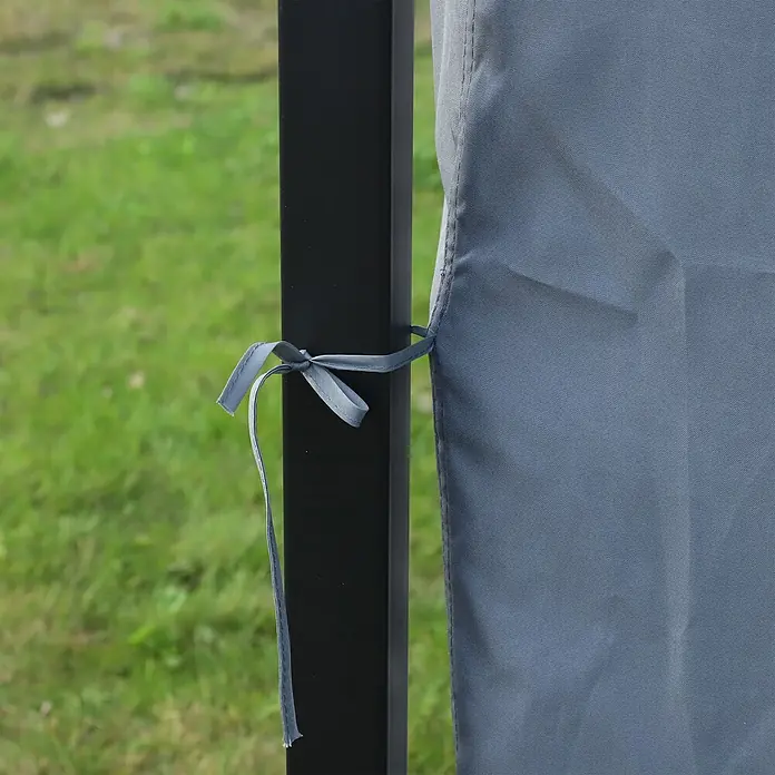 Outsunny Standard-Pavillon - Farbe Gestell: Grau, Metall - Graue Stoffbahn an schwarzem Metallpfosten gebunden.