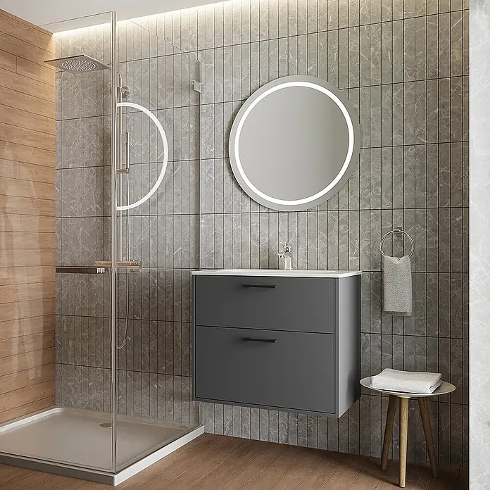 Vicco Badmöbel-Set Lanco Anthrazit mit Waschbecken - Anthrazit, Matt - Modernes Badezimmer mit dunkelgrauem wandmontiertem Waschtisch und weißem Waschbecken, rundem beleuchtetem Spiegel und ebenerdiger Dusche.