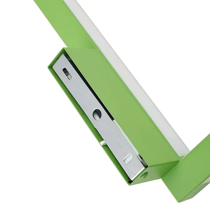 Lucande Wandleuchte Check - L x B x H: 8,5 x 43,37 x 20,5 cm, grün, grün - Grüne LED-Leuchte mit weißem Diffusor und sichtbarer Metallhalterung.