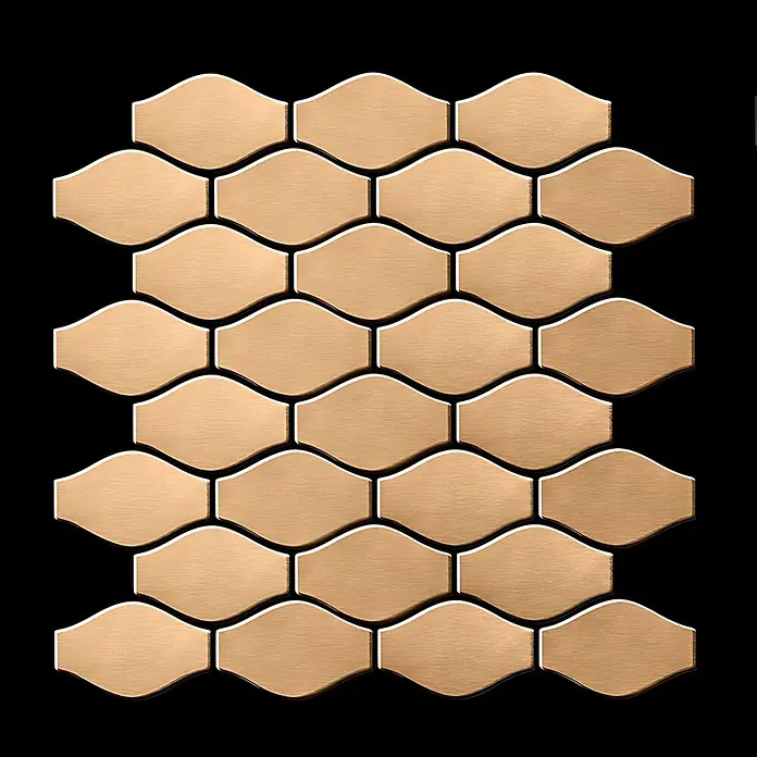 ALLOY Mosaikfliese Mosaik Fliese massiv Metall Titan gebürstet kupfer 1,6mm stark Karma-Ti-AB - 329 x 301 mm, Bronze, Sonstiges - Gebürstete goldene, längliche Mosaikfliesen mit einzigartiger Wellenform, im Verbundmuster angeordnet.