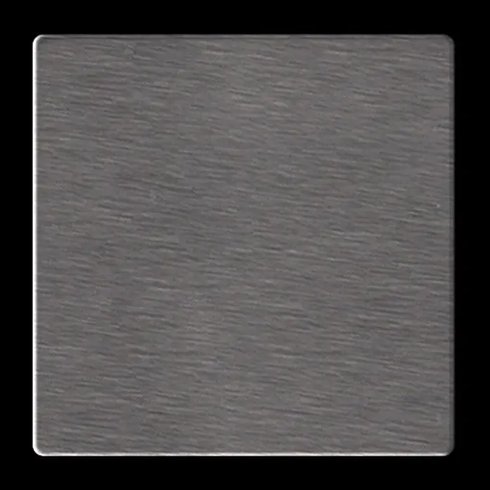 ALLOY Mosaikfliese Mosaik Fliese massiv Edelstahl gebürstet grau 1,6mm stark Century-S-S-B - 98 x 98 mm, Grau, Silber, Sonstiges - Quadratische Probe aus dunkelgrauem, gebürstetem Metall mit leicht abgerundeten Ecken.