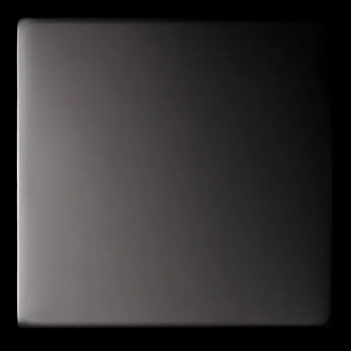 ALLOY Mosaikfliese Mosaik Fliese massiv Metall Titan hochglanz dunkelgrau 1,6mm Attica-Ti-SM - 295 x 295 mm, Schwarz, Grau, Hochglänzend - Matte dunkelgraue rechteckige Geräteabdeckung mit leicht abgerundeten Ecken.