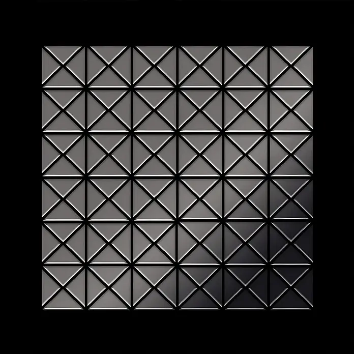ALLOY Mosaikfliese Mosaik Fliese massiv Edelstahl marine hochglanz grau 1,6mm Deco-S-S-MM - 303 x 303 mm, Grau, Silber, Blau, Hochglänzend - Graues Metallpaneel mit geometrischem X-Gitter aus erhabenen Dreiecken, erzeugt einen gradienten 3D-Effekt.