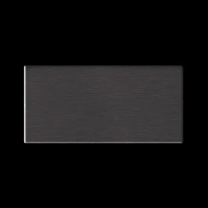 ALLOY Mosaikfliese Mosaik Fliese massiv Titan gebürstet dunkelgrau 1,6mm stark Subway-Ti-SB - 76 x 152 mm, Schwarz, Grau, Sonstiges - Dunkelgraue rechteckige Platte mit feiner gebürsteter Textur.