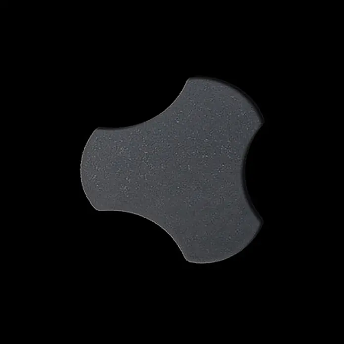 ALLOY Mosaikfliese Mosaik Fliese massiv Metall Rohstahl gewalzt grau 1,6mm stark Ubiquity-RS - 270 x 325 mm, Grau, Sonstiges - Dunkelgrauer, dreilappiger Verbundpflasterstein mit texturierter Oberfläche.