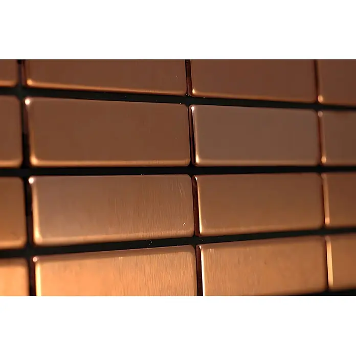 ALLOY Mosaikfliese Mosaik Fliese massiv Metall Titan gebürstet kupfer 1,6mm stark Cabin-Ti-AB - 316 x 329 mm, Bronze, Sonstiges - Nahaufnahme von rechteckigen, kupferfarbenen Metallfliesen in Reihen, teils gebürstet.