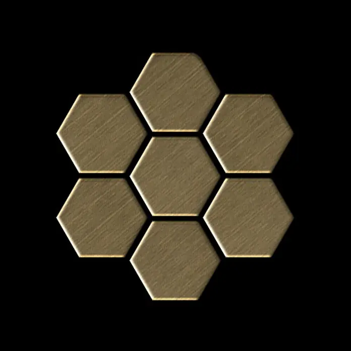 ALLOY Mosaikfliese Mosaik Fliese massiv Metall Titan gebürstet gold 1,6mm stark Honey-Ti-GB - 329 x 332 mm, Gold, Sonstiges - Sieben texturierte goldene hexagonale Module in Clusteranordnung.