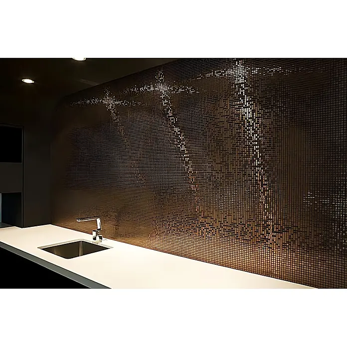 ALLOY Mosaikfliese Mosaik Fliese massiv Titan gebürstet kupfer 1,6mm stark Glomesh-Ti-AB - 316 x 316 mm, Bronze, Sonstiges - Texturierter bronze-metallischer Küchenspritzschutz aus pixel-Fliesen, der ein schimmerndes Muster über Spüle und Arbeitsplatte bildet.