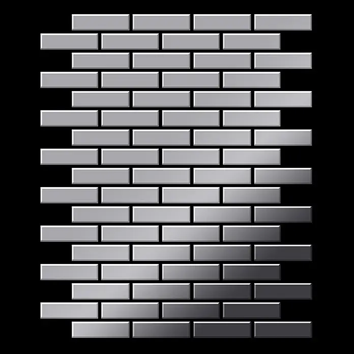 ALLOY Mosaikfliese Mosaik Fliese massiv Edelstahl hochglänzend grau 1,6mm stark PK-S-S-M - 309 x 302 mm, Grau, Silber, Hochglänzend - Metallisch-silberne Rechteckfliesen im versetzten Verbund auf schwarzem Hintergrund.