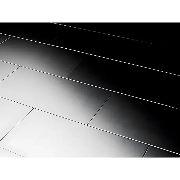 ALLOY Mosaikfliese Mosaik Fliese massiv Metall Edelstahl hochglanz grau 1,6mm Subway-S-S-M - 76 x 152 mm, Grau, Silber, Hochglänzend - Glatte, reflektierende silber-schwarze Metallpaneele mit Farbverlauf.