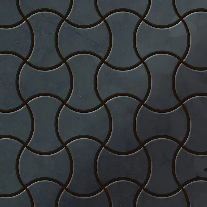 ALLOY Mosaikfliese Mosaik Fliese massiv Metall Rohstahl gewalzt grau 1,6mm stark Infinit-RS - 322 x 322 mm, Grau, Sonstiges - Dunkelgraue, ineinandergreifende Pflastersteine mit einem geschwungenen Muster.