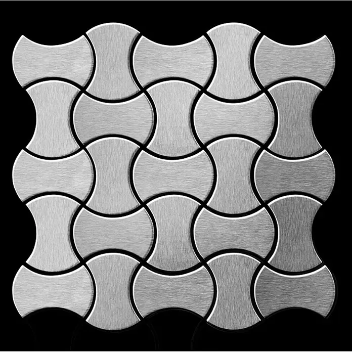 ALLOY Mosaikfliese Mosaik Fliese massiv Edelstahl marine gebürstet grau 1,6mm Infinit-S-S-MB - 322 x 322 mm, Grau, Silber, Blau, Sonstiges - Silberne, gebürstete Metall-Mosaikfliesen mit verschachteltem, dekorativem Muster.