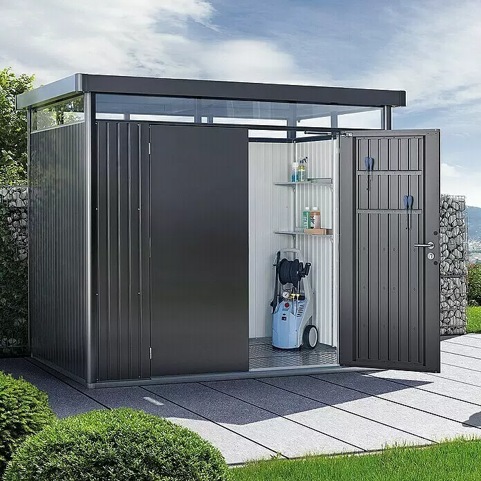 Biohort HighLine Gerätehaus H2 - Dunkelgrau Metallic, Doppeltür, Außenbreite inkl. Dachüberstand: 275 cm, Außentiefe inkl. Dachüberstand: 195 cm, Stahl - Stimmungsaufnahme