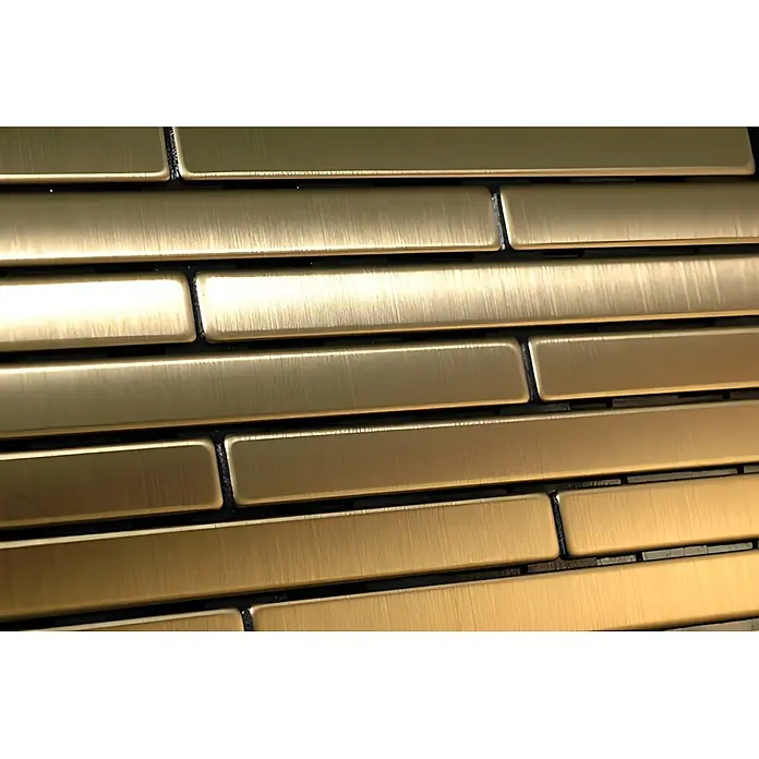 ALLOY Mosaikfliese Mosaik Fliese massiv Metall Titan gebürstet gold 1,6mm stark Deedee-Ti-GB - 316 x 247 mm, Gold, Sonstiges - Gebürstete goldene Metall-Rechteckmosaikfliesen in versetztem Muster.