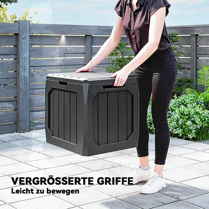 Outsunny Garten-Aufbewahrungsbox - Schwarz, Kunststoff - Person bewegt dunkelgraue Outdoor-Aufbewahrungsbox mit vergrößerten Griffen.