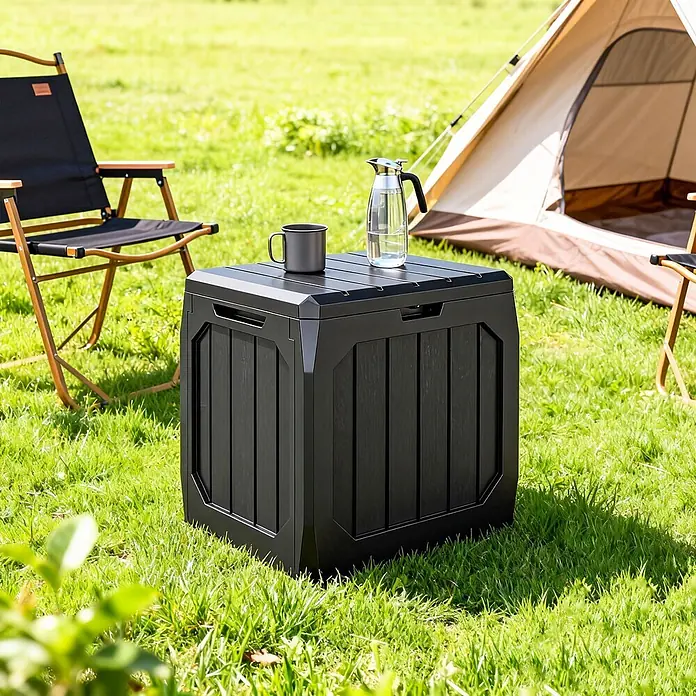 Outsunny Garten-Aufbewahrungsbox - Schwarz, Kunststoff - Schwarzer tragbarer Campingtisch, der als Aufbewahrungsbox dient, mit Becher und Wasserkrug.