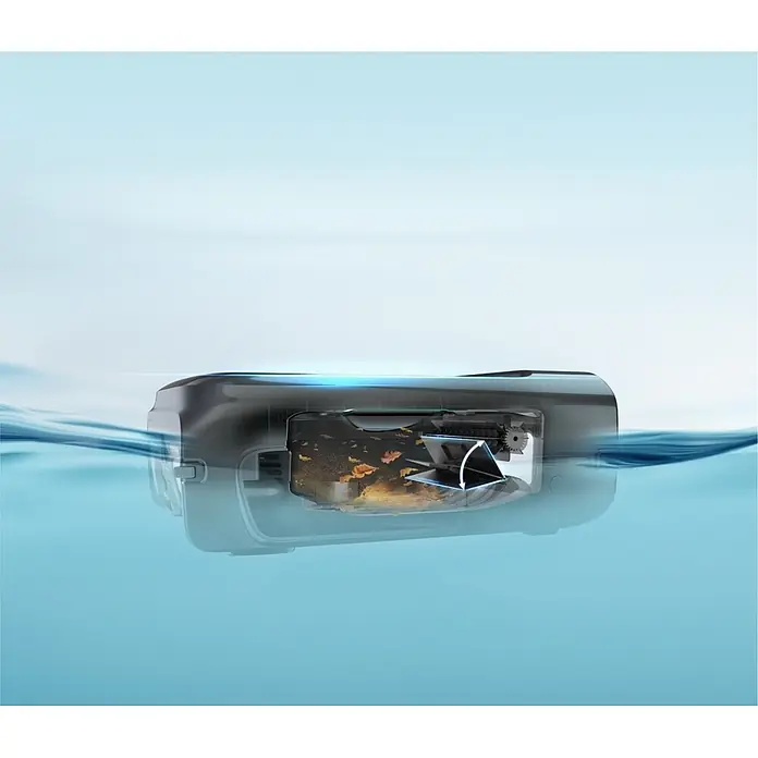 Aiper Poolroboter Surfer S2 - Akkubetrieben - Schwarzer Wasserfilter, teilweise untergetaucht, zeigt internen Reinigungsmechanismus, der Schmutz verarbeitet, hervorgehoben durch blaues Licht.