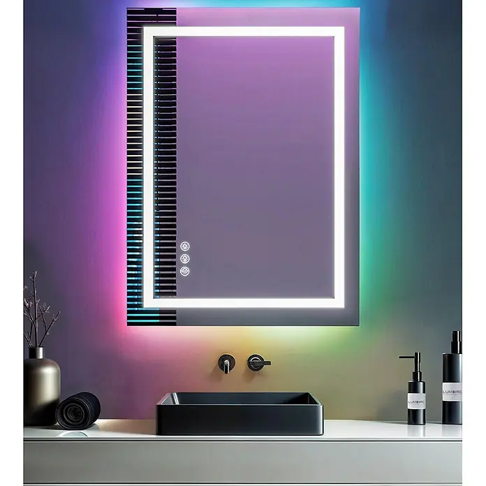 Lumoire Lichtspiegel MATRIX1 -  - Rechteckiger LED-Spiegel mit Touch-Steuerung, weißem Leuchtrahmen und farbiger Hintergrundbeleuchtung über einem schwarzen Waschtisch.