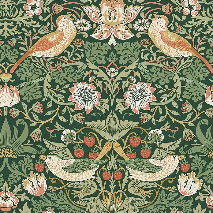 William Morris At Home Vliestapete Vliestapete Erdbeerdieb - Dunkelgrün, Floral, 10 x 0,52 m - Symmetrisches Muster mit Vögeln, Blumen, Erdbeeren und sattgrünem Laub in Pfirsich-, Weiß-, Gold- und Rottönen.