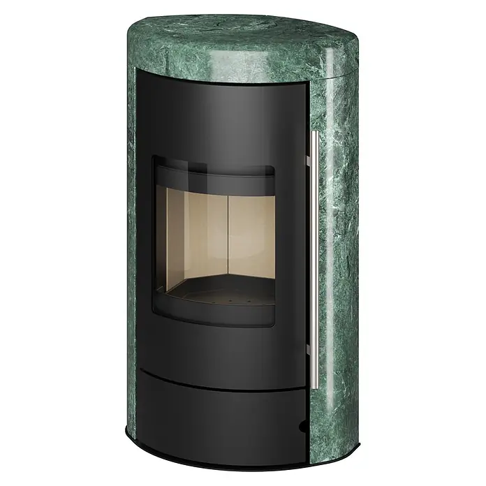 Kaminofen Ignis - 8 kW, Raumheizvermögen: 224 m³, Grün - Moderner Holzofen mit geschwungenen grünen Marmorseiten und schwarzer Metallfront mit Glastür.