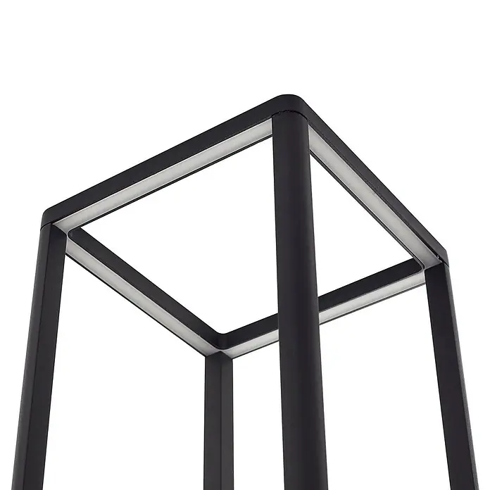 Lucande Außensockelleuchte Thorvid -  - Schwarze quadratische LED-Leuchte mit integrierten weißen Lichtbändern entlang des Innenrahmens.