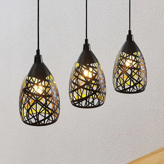 Lindby Pendelleuchte Marcello - L x B x H: 74,5 x 15 x 24 cm, schwarz, Schwarz, gold, E27 - Drei dunkle Metall-Pendelleuchten mit filigranen Aussparungen, die warmes Licht abstrahlen.