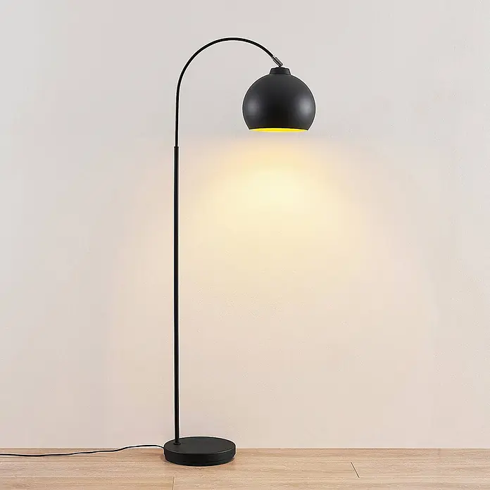 Lindby Stehleuchte Minali - Höhe: 148 cm, schwarz, schwarz, E27 - Schwarze Bogen-Stehlampe mit kuppelförmigem Schirm, strahlt warmgelbes Licht aus.