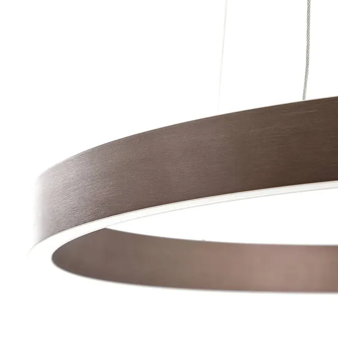 Lucande Pendelleuchte Yonam - L x B x H: 60 x 60 x 4,5 cm, braun / rost, kaffee - Ringförmige Pendelleuchte mit gebürstetem braunem Band und beleuchtetem weißem Innenring.