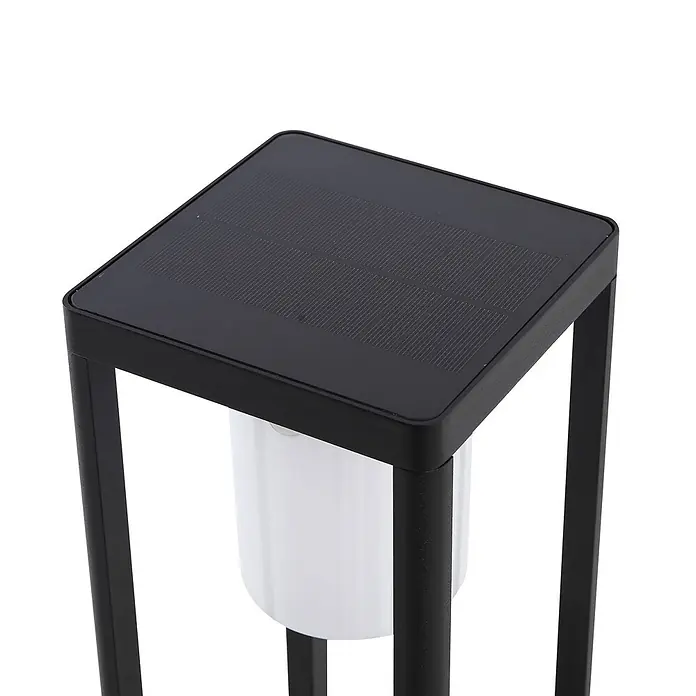 Lucande Außenlaterne Nilea -  - Schwarze Solar-Gartenleuchte mit quadratischem Solarpanel und weißem zylindrischem Diffusor.