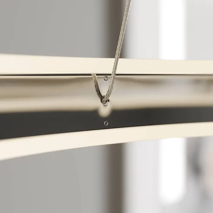 Lucande Pendelleuchte Lyani - L x B x H: 60 x 60 x 5 cm, chrom / silber, chrom, weiß satiniert - Lineare metallische Pendelleuchte mit leuchtendem Streifen, aufgehängt an einem geflochtenen Kabel.