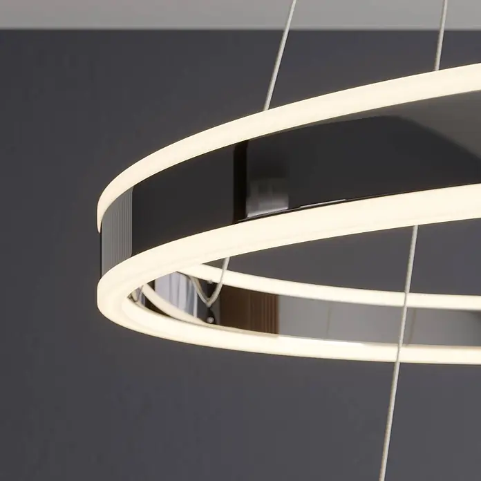 Lucande Pendelleuchte Lyani - L x B x H: 60 x 60 x 5 cm, chrom / silber, chrom, weiß satiniert - Elegante LED-Pendelleuchte mit mehreren konzentrischen, beleuchteten Ringen und Chromrahmen.
