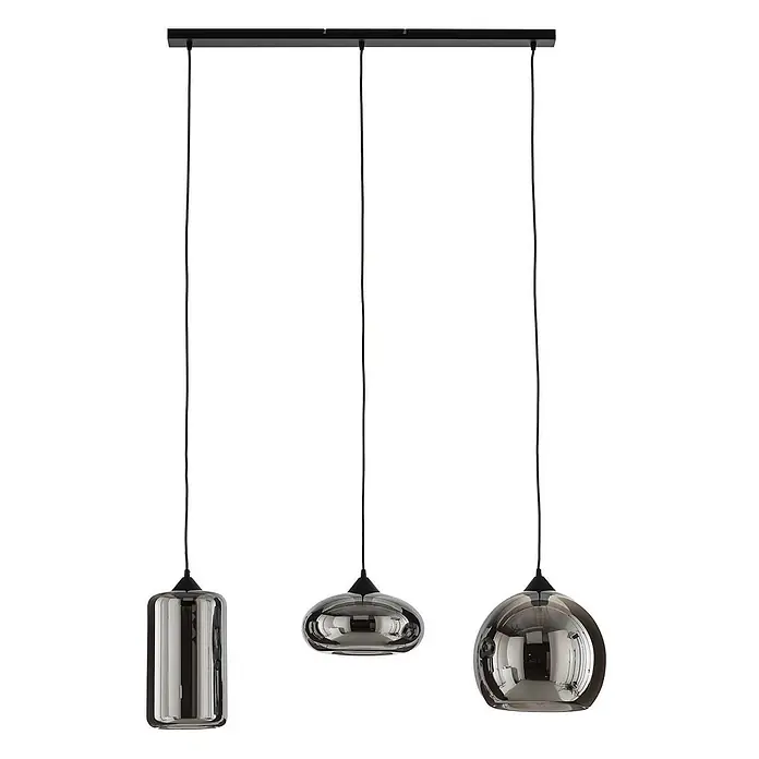 Lindby Pendelleuchte Marla - L x B x H: 102,5 x 28 x 28 cm, alu / grau / zink, rauchgrau, E27 - Drei Pendelleuchten mit Rauchglas-Schirmen (Zylinder, flache Kugel, Kugel) hängen von einer schwarzen Lichtschiene.