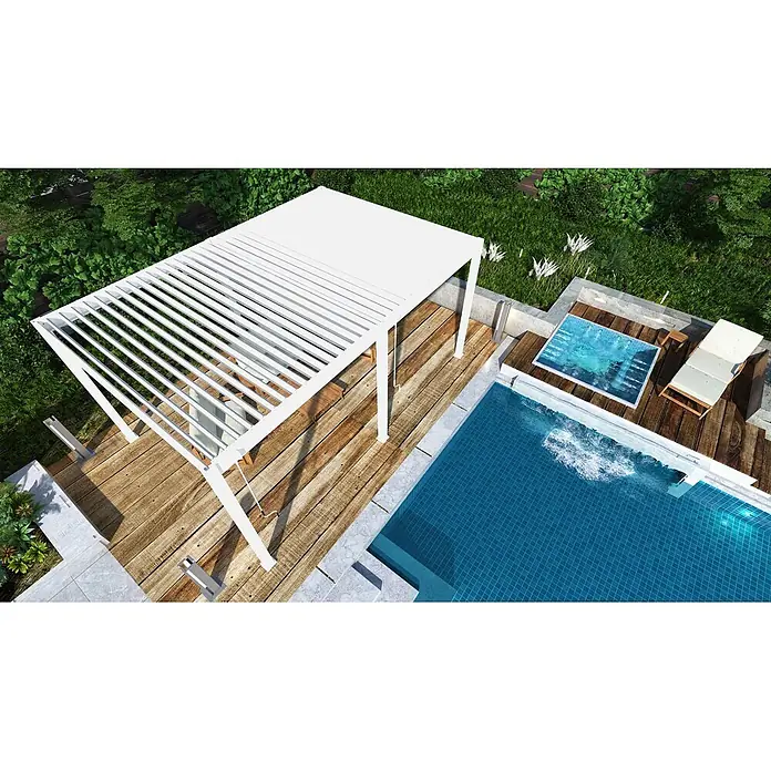 Weide Pergola Deluxe freistehend 3,6 x 5,3 m Anthrazit Aluminium - B x T: 530 x 360 cm, Farbe Gestell: Sandpapier FinishAnthrazit / RAL Farbcode 7024, Aluminium - Weiße Lamellenpergola spendet Schatten über einer Holzterrasse neben einem Swimmingpool.