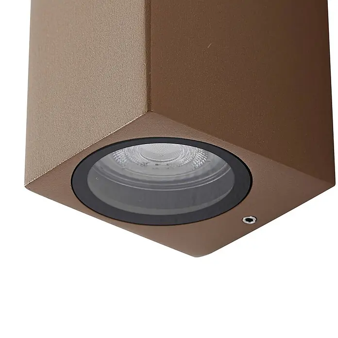Lucande Außenwandleuchte Xava - braun / rost, IP65 - Braune quadratische LED-Außenwandleuchte mit strukturierter Oberfläche.