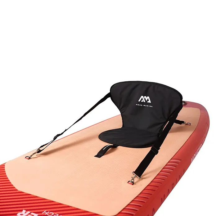 Aqua Marina SUP-Board-Set Monster - L x B x H: 366 x 84 x 15 cm, Rot, Tragkraft: 170 kg - Schwarzer Kajaksitz auf einem roten und orangefarbenen aufblasbaren Stand-Up-Paddleboard mit strukturierter Oberfläche.