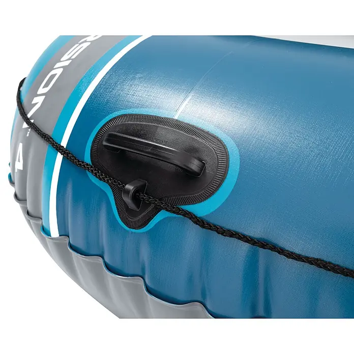 Intex Schlauchboot-Set Excursion 4 - Geeignet für: Max. 4 Personen, L x B x H: 315 x 165 x 43 cm - Nahaufnahme eines blau-grauen Schlauchboots mit schwarzem Haltegriff und schwarzem Sicherheitsseil.