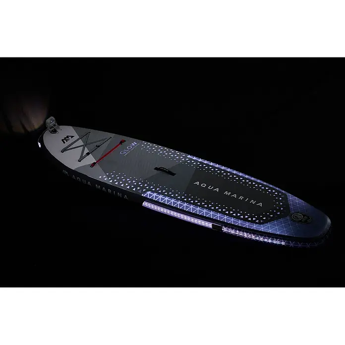 Aqua Marina SUP-Board-Set Glow - L x B x H: 315 x 79 x 15 cm, Grau, Tragkraft: 140 kg - Aqua Marina Glow Stand-up Paddleboard mit beleuchteten Seiten und Frontscheinwerfer, dunkelgrau, schwarz und blau gemustert.