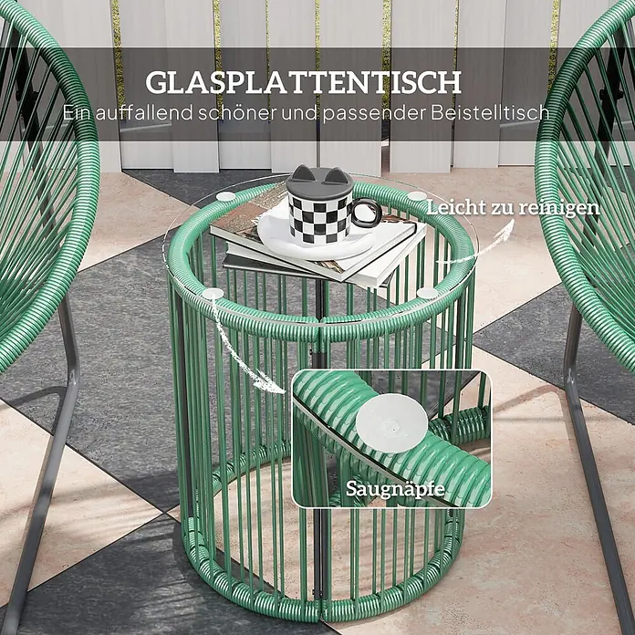 Outsunny Loungemöbel-Set mit Tisch - Stahl, PE-Rattan, Polyester, gehärtetes Glas, 1x Tisch, 2x Stuhl, 2x Sitzkissen, 1x Handbuch, Grün - Grüner runder Beistelltisch mit Glasplatte, durch Saugnäpfe fixiert. Zwei passende Stühle sind sichtbar.