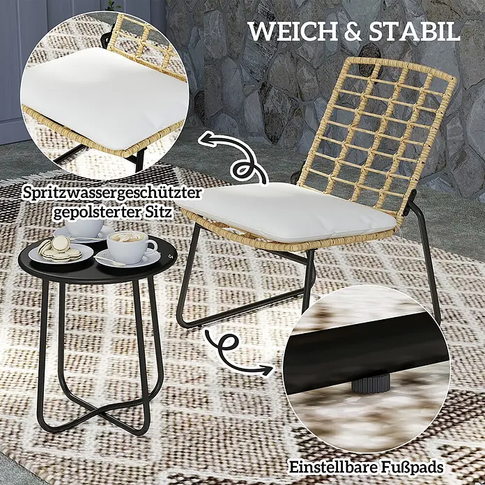 Outsunny Loungemöbel-Set mit Tisch - Stahl, Rattan, Metall, Polyester, PE-Rattan, Schaumstoff, 1x Tisch, 2x Stuhl, 2x Sitzkissen, 1x Handbuch, Beige - Rattansessel mit spritzwassergeschütztem Polster und verstellbaren Füßen, dazu ein kleiner schwarzer Beistelltisch auf einem Outdoor-Teppich.