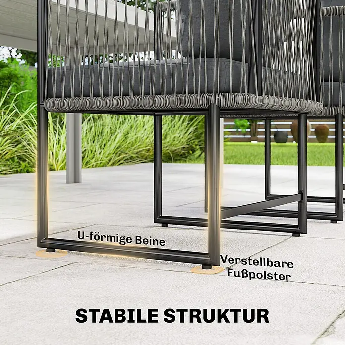 Outsunny Gartenstuhl-Set - 2 Stk., Stahl, PE-Rattan, Dunkelgrau - Outdoor-Stühle mit U-förmigen Metallbeinen und verstellbaren Fußpolstern auf einer Terrasse. Graue Kissen und Seilgeflecht.