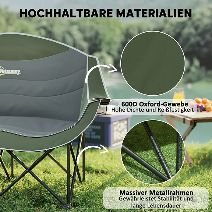 Outsunny Campingstuhl - Metall, Oxfordstoff, Klappbar, Grün - Grüner Campingstuhl in Outdoor-Umgebung, zeigt sein strapazierfähiges 600D Oxford-Gewebe und massives Metallgestell.
