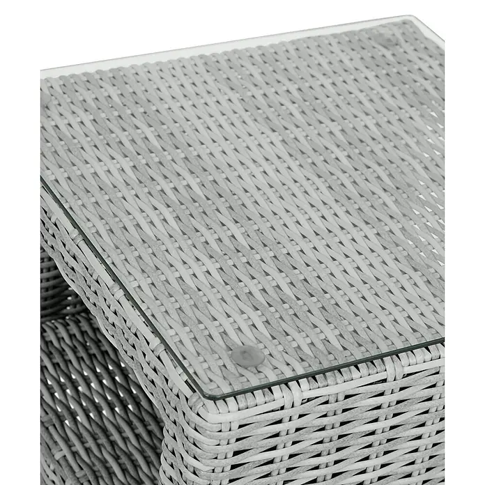 Ebuy24 Garten-Beistelltisch Vinor - L x B x H: 49 x 49 x 41 cm, Aluminium, Rattan, Glas Rattan = Polyrattan, Stapelbar, Sonstige, Beige - Heller, grauer Outdoor-Tisch aus Geflecht mit Glasplatte.